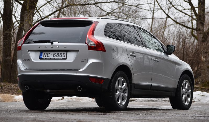 Volvo XC 60 Summum 2.4D5 (151kw-205z/s) Awd (4×4) Pilnpiedziņa ar automātisko ātrumkārbu. full