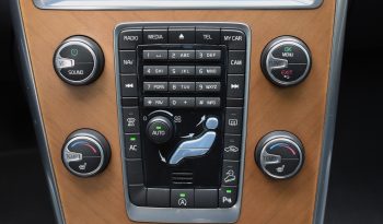 Tikko ievests. Volvo XC 60 Summum 2.4 Awd (4×4) Pilnpiedziņa ar Mehānisko ātrumkārbu. full