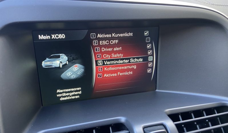 Tikko ievests. 2015. gada modelis. Volvo Xc60 2.4 D5 R Design-Summum 2.4D5 (169Kw-230 Z/s) Dīzelis ar automātisko ātrumkārbu. full