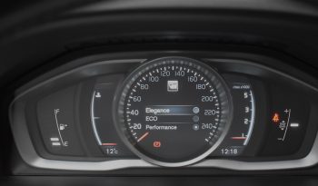 Tikko ievests. Volvo XC 60 2.4 Awd (4×4) Pilnpiedziņa ar Mehānisko ātrumkārbu. full