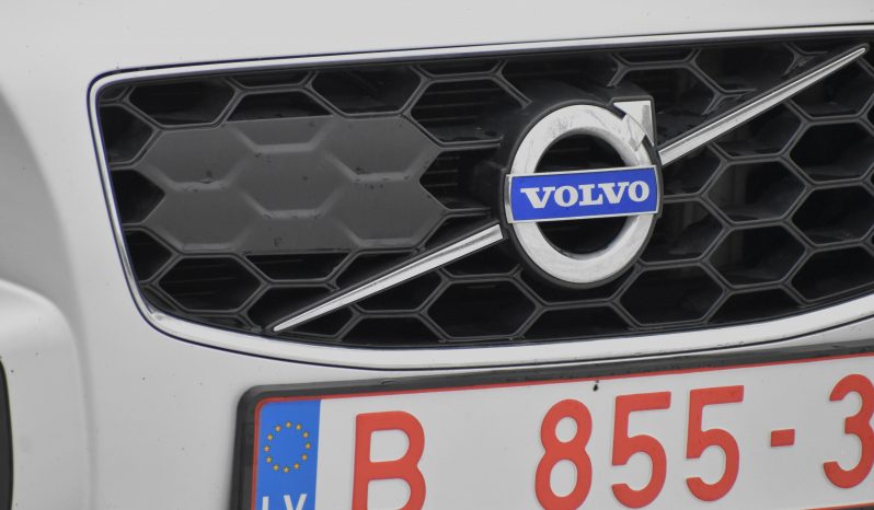 Tikko ievests. Volvo Xc70 Summum. 2.4 Dīzelis ar automātisko ātrumkārbu. full