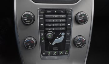 Tikko ievests. 2012. gada modelis. Volvo V70 2.4 D5 Summum 2.4D5 (158Kw-215 Z/s) Dīzelis ar automātisko ātrumkārbu. full