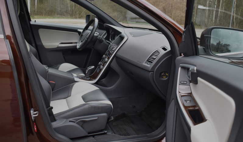 Tikko ievests. 2014. gada modelis. Volvo XC 60 Summum 2.4 Dīzelis ar automātisko ātrumkārbu. full