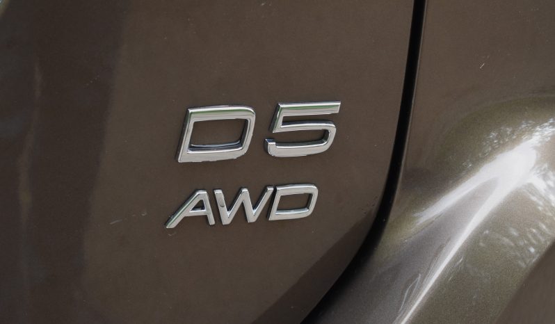 Tikko ievests. Volvo XC 60 Summum 2.4 D5 (158kw-215 z/s) Dīzelis Awd (4×4) Pilnpiedziņa ar automātisko ātrumkārbu. full