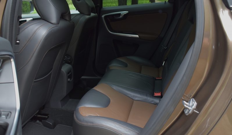 Tikko ievests. 2014. gada modelis. Volvo XC 60 Summum Xenium 2.0 D3, Dīzelis ar automātisko ātrumkārbu. FWD-Priekšpiedziņa. full