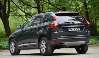 Volvo XC 60 Summum Signature Edition 2.4 D5 (162kw-220 z/s) Dīzelis Awd (4×4) Pilnpiedziņa ar automātisko ātrumkārbu. full