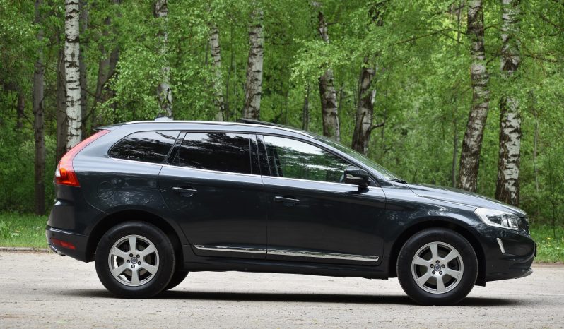 Volvo XC 60 Summum Signature Edition 2.4 D5 (162kw-220 z/s) Dīzelis Awd (4×4) Pilnpiedziņa ar automātisko ātrumkārbu. full