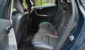 Tikko ievests. 2014 gada Modelis. Volvo Xc 60 2.4 Dīzelis Awd (4×4) Pilnpiedziņa ar 6 Ātrumu mehānisko ātrumkārbu. full