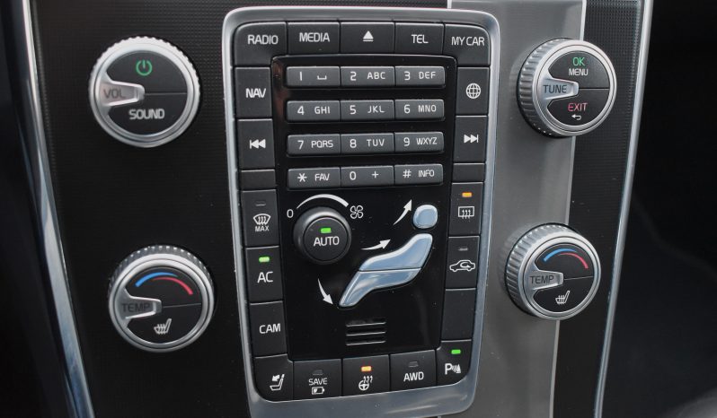 Tikko ievests. Volvo V60 Plug-In Hybrid R Design-Summum. 2.4D6 (162kw -220z/s diesel + 50Kw electro) Awd pilnpiedziņa. full