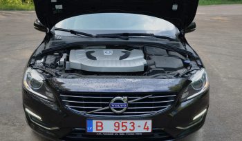 Tikko ievests. V60 Plug-In Hybrid Summum. 2.4D6 (158kw -215z/s diesel + 50Kw-68z/s Electro= 283z/s) Awd pilnpiedziņa. full