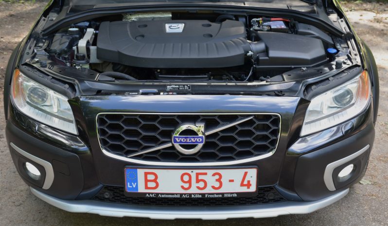 Tikko ievests. Volvo Xc70 Summum Inscription 2.4D5 (158kw-215z/s) Dīzelis 4×4 Awd pilnpiedziņas automašīna ar automātisko ātrumkārbu. full