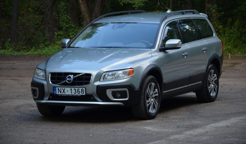 Volvo Xc70 2.4D5 (158kw-215z/s) Dīzelis 4×4 Awd pilnpiedziņas automašīna ar automātisko ātrumkārbu. full