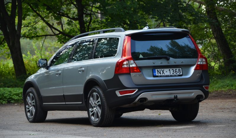 Volvo Xc70 2.4D5 (158kw-215z/s) Dīzelis 4×4 Awd pilnpiedziņas automašīna ar automātisko ātrumkārbu. full