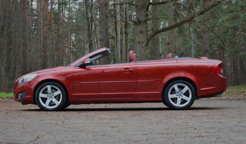 Tikko ievests. Volvo C70 Summum Kupeja-Kabriolets 2.0D3 (110kw-150z/s) Dīzelis . full