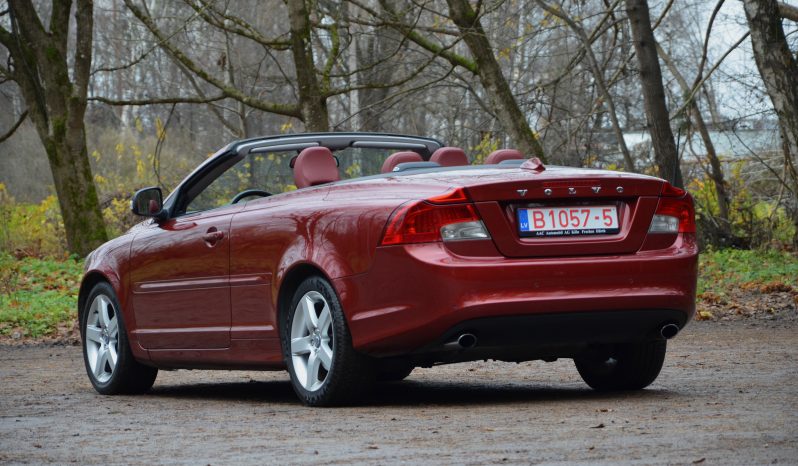 Tikko ievests. Volvo C70 Summum Kupeja-Kabriolets 2.0D3 (110kw-150z/s) Dīzelis . full