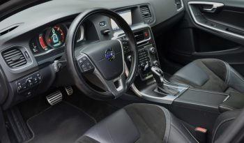 Volvo S60 R-Design 2.0 D4 (120Kw-163 Z/s) ar automātisko ātrumkārbu. full