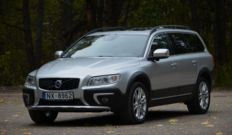 Tikko ievests. 2015 gada Modelis. Volvo XC 70 Summum 2.4 Dīzelis 4×4 Awd . Ar automātisko ātrumkārbu. full