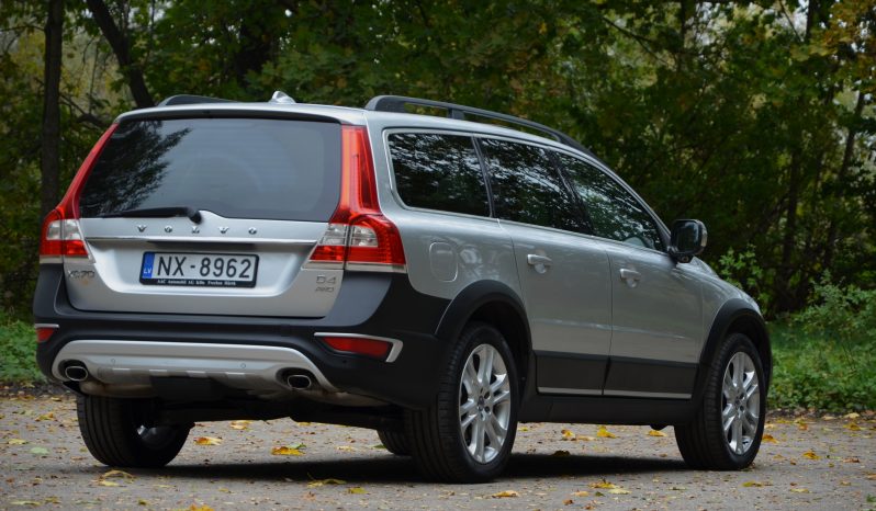 Tikko ievests. 2015 gada Modelis. Volvo XC 70 Summum 2.4 Dīzelis 4×4 Awd . Ar automātisko ātrumkārbu. full