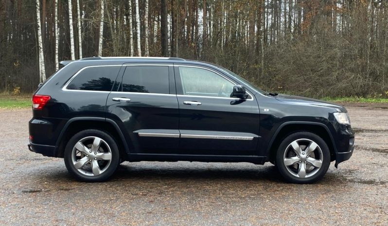 DRĪZUMĀ-Jeep Grand cherokee 3.0 CRD OVERLAND full