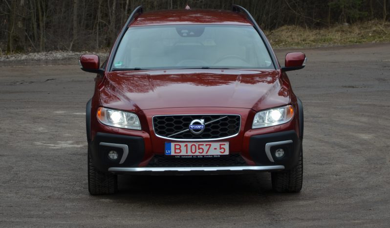 Tikko ievests. Volvo XC 70 Summum 2.4 D5 (158kw-215z/s) Dīzelis 4×4 Awd . Ar automātisko ātrumkārbu. full