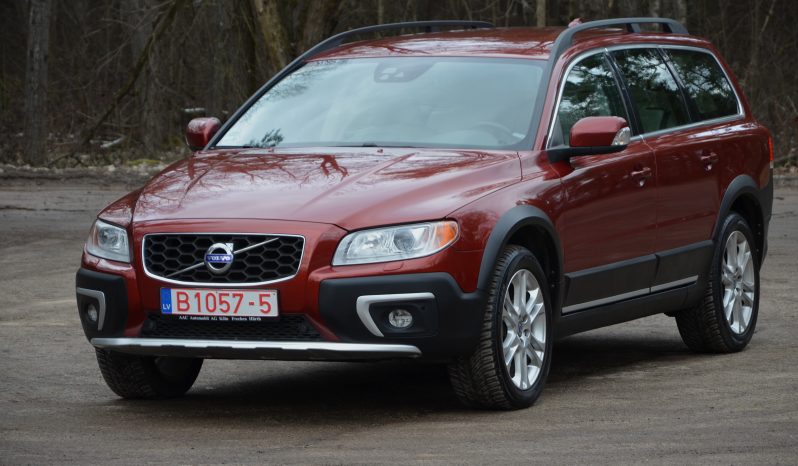 Tikko ievests. Volvo XC 70 Summum 2.4 D5 (158kw-215z/s) Dīzelis 4×4 Awd . Ar automātisko ātrumkārbu. full