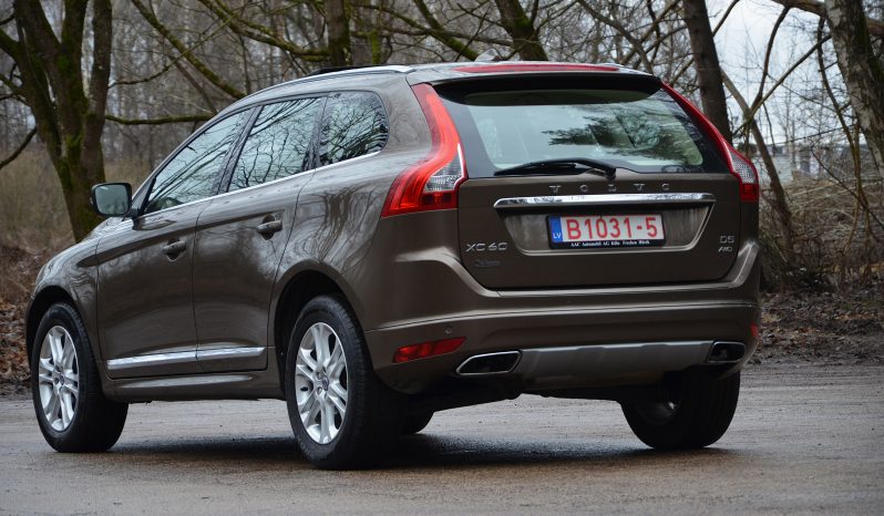 Tikko ievests.-Volvo XC 60 Summum Xenium 2.4 D5 (162KW-220Z/S) Dīzelis Awd (4×4) Pilnpiedziņa ar automātisko ātrumkārbu. full