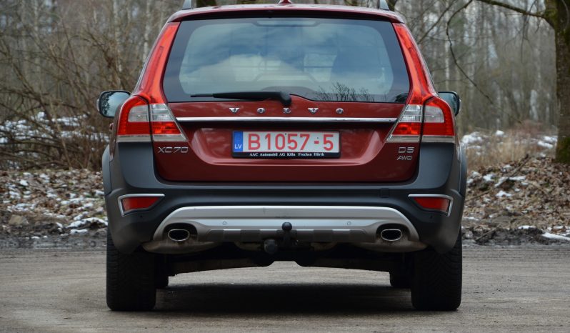 Tikko ievests. Volvo XC 70 Summum 2.4 D5 (158kw-215z/s) Dīzelis 4×4 Awd . Ar automātisko ātrumkārbu. full