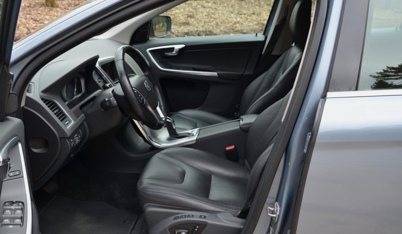 Tikko ievests. Volvo Xc60 2.0 D4 FWD Summum POLAR+ 140 KW (190 PS) full