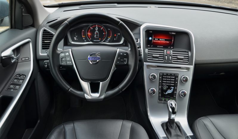 Tikko ievests. Volvo Xc60 2.0 D4 FWD Summum POLAR+ 140 KW (190 PS) full