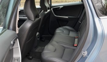 Tikko ievests. Volvo Xc60 2.0 D4 FWD Summum POLAR+ 140 KW (190 PS) full