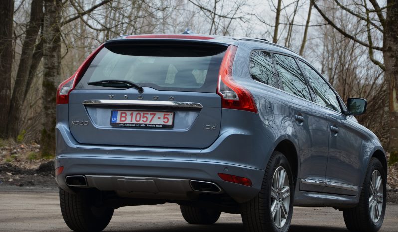Tikko ievests. Volvo Xc60 2.0 D4 FWD Summum POLAR+ 140 KW (190 PS) full