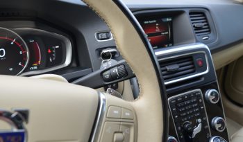 Tikko ievests. 2016. Gada modelis. Volvo V60 Cross Country Summum 2.4 Dīzelis 4×4 Awd . Ar automātisko ātrumkārbu. full