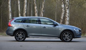 Tikko ievests. 2016. Gada modelis. Volvo V60 Cross Country Summum 2.4 Dīzelis 4×4 Awd . Ar automātisko ātrumkārbu. full
