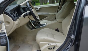 Tikko ievests. 2016. Gada modelis. Volvo V60 Cross Country Summum 2.4 Dīzelis 4×4 Awd . Ar automātisko ātrumkārbu. full