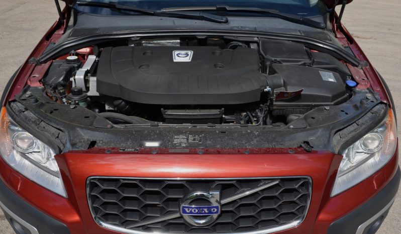 Tikko ievests. Volvo XC 70 Summum 2.4 D5 (158kw-215z/s) Dīzelis 4×4 Awd . Ar automātisko ātrumkārbu. full