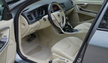 Tikko ievests. 2016. Gada modelis. Volvo V60 Cross Country Summum 2.4 Dīzelis 4×4 Awd . Ar automātisko ātrumkārbu. full