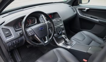 Tikko ievests. 2017. gada modelis. Volvo XC 60 Summum Xenium 2.4 D5 (162Kw-220Z/s) Dīzelis Awd (4×4) Pilnpiedziņa ar automātisko ātrumkārbu. full