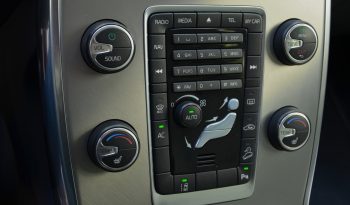 Tikko ievests. Volvo XC 70 Summum 2.4 D5 (158kw-215z/s) Dīzelis 4×4 Awd . Ar automātisko ātrumkārbu. full