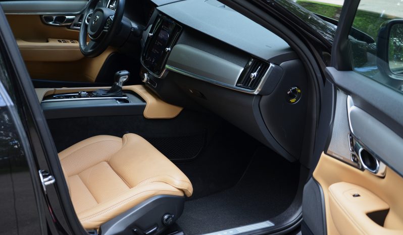 Tikko ievests –Volvo  V90 Cross Country Inscription Awd. 2.0 D5 (173 kw-235 zs) Dīzelis. ar Automātisko ātrumkārbu. full