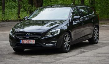 Tikko ievests 2016. Gada modelis. Volvo. V60 Plug-In Hybrid Summum. 2.4D6 (162kw -220z/s diesel + 50Kw-68z/s Electro= 288z/s) Awd pilnpiedziņa. full