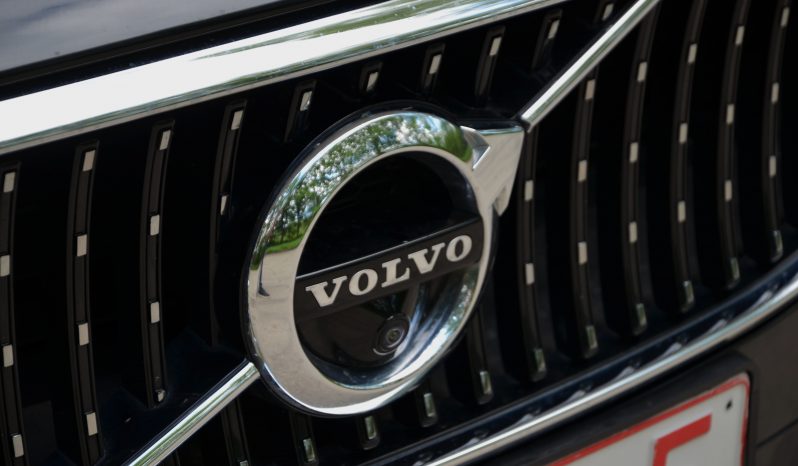 Tikko ievests –Volvo  V90 Cross Country Inscription Awd. 2.0 D5 (173 kw-235 zs) Dīzelis. ar Automātisko ātrumkārbu. full