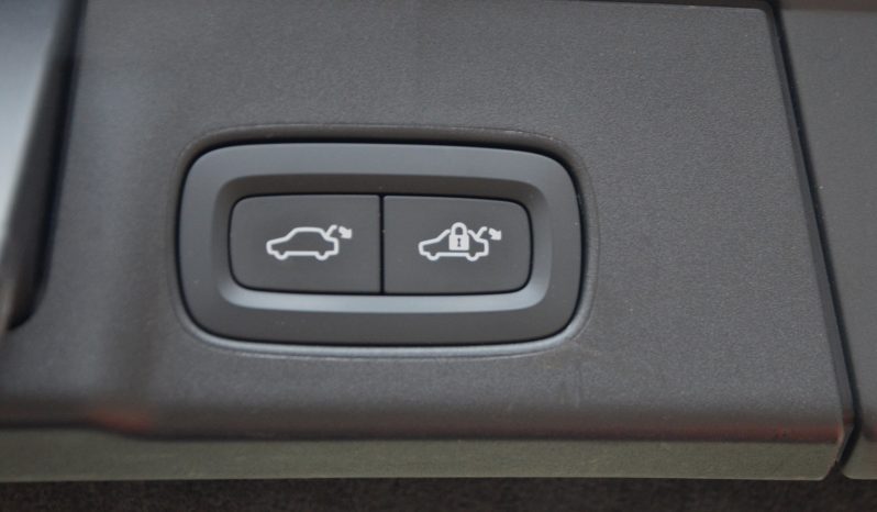 Tikko ievests –Volvo  V90 Cross Country Inscription Awd. 2.0 D5 (173 kw-235 zs) Dīzelis. ar Automātisko ātrumkārbu. full
