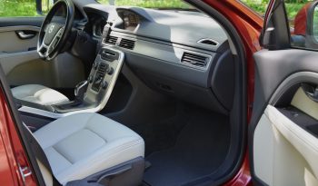 Tikko ievests. Volvo XC 70 Summum 2.4 D5 (158kw-215z/s) Dīzelis 4×4 Awd . Ar automātisko ātrumkārbu. full