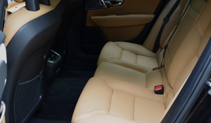 Tikko ievests –Volvo  V90 Cross Country Inscription Awd. 2.0 D5 (173 kw-235 zs) Dīzelis. ar Automātisko ātrumkārbu. full