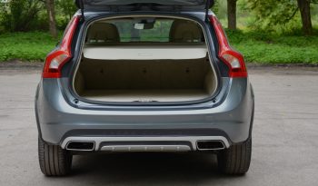 Tikko ievests. 2016. Gada modelis. Volvo V60 Cross Country Summum 2.4 Dīzelis 4×4 Awd . Ar automātisko ātrumkārbu. full