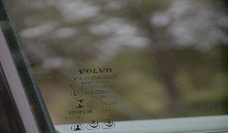Tikko ievests 2016. Gada modelis. Volvo. V60 Plug-In Hybrid Summum. 2.4D6 (162kw -220z/s diesel + 50Kw-68z/s Electro= 288z/s) Awd pilnpiedziņa. full