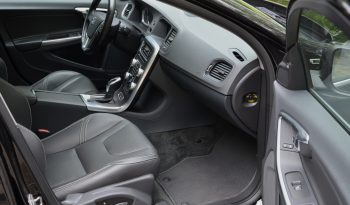 Tikko ievests 2016. Gada modelis. Volvo. V60 Plug-In Hybrid Summum. 2.4D6 (162kw -220z/s diesel + 50Kw-68z/s Electro= 288z/s) Awd pilnpiedziņa. full