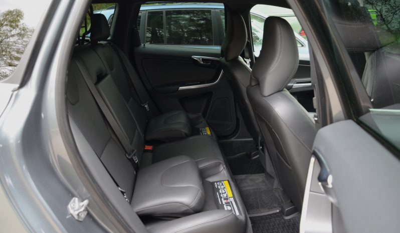 Tikko ievests. 2017. gada modelis. Volvo XC 60 Summum Xenium 2.4 D5 (162Kw-220Z/s) Dīzelis Awd (4×4) Pilnpiedziņa ar automātisko ātrumkārbu. full