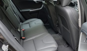 Tikko ievests 2016. Gada modelis. Volvo. V60 Plug-In Hybrid Summum. 2.4D6 (162kw -220z/s diesel + 50Kw-68z/s Electro= 288z/s) Awd pilnpiedziņa. full