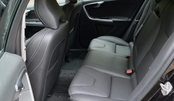 Tikko ievests 2016. Gada modelis. Volvo. V60 Plug-In Hybrid Summum. 2.4D6 (162kw -220z/s diesel + 50Kw-68z/s Electro= 288z/s) Awd pilnpiedziņa. full